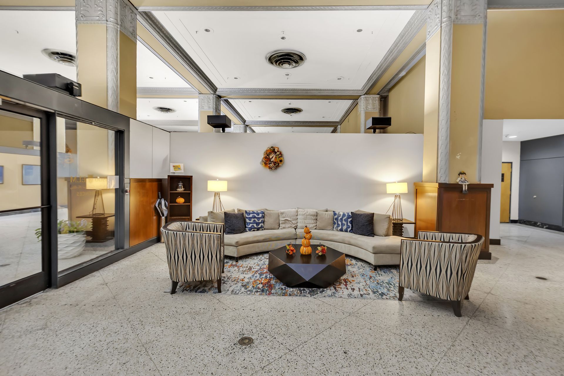 Lobby lounge seating at 1900 Elm Lofts